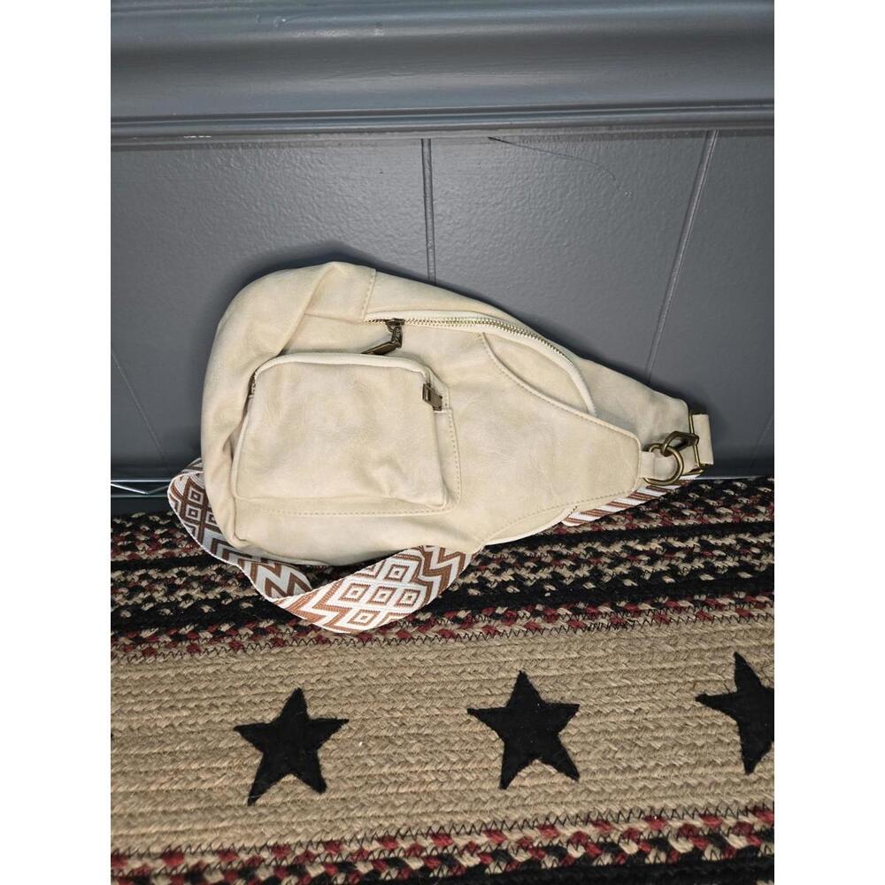 Tan Vinyl  Crossbody Handbag Women Purse USA Shoulder Bags